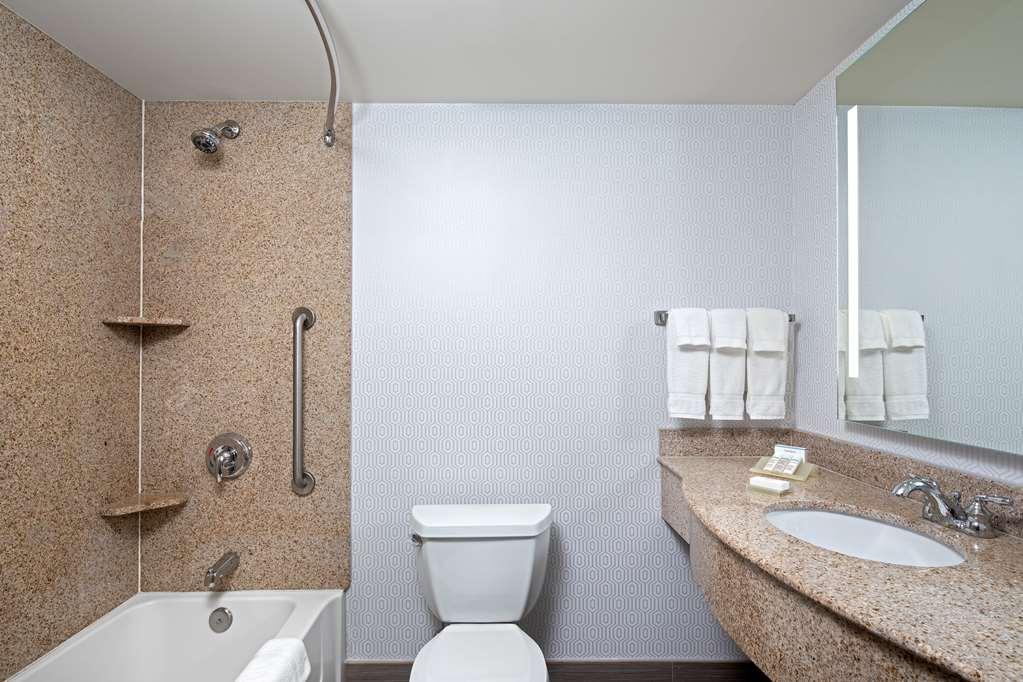 Hilton Garden Inn Halifax Airport Enfield Szoba fotó